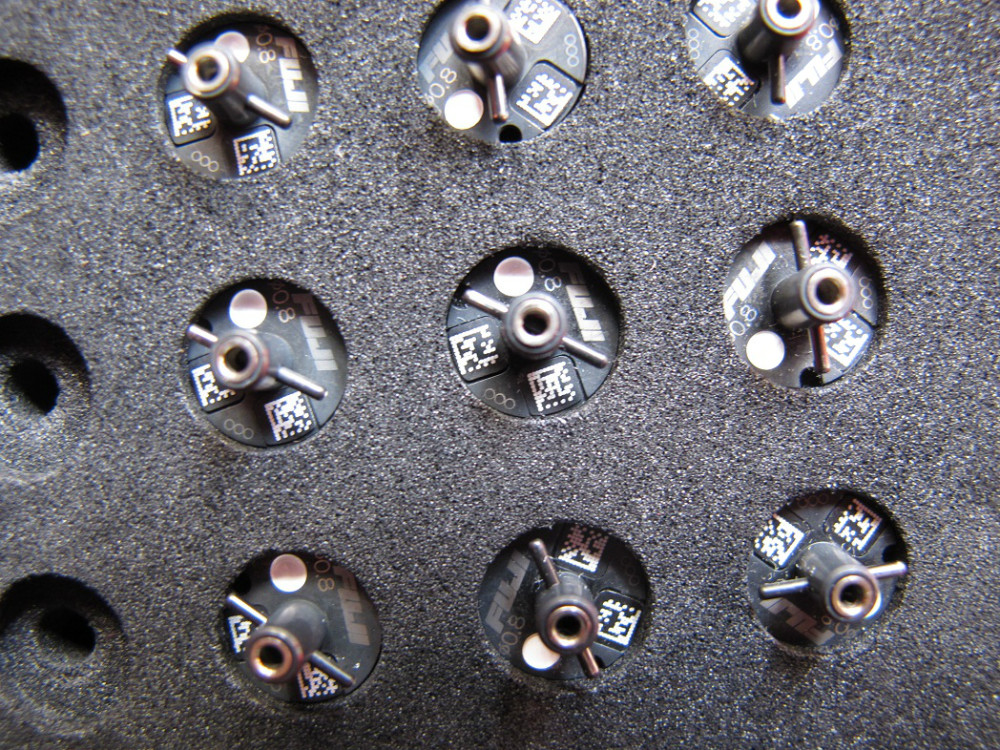 ORGINAL NEW SMT 0.8mm NOZZLES H08 H12 V12 FOR FUJI NXT 2.jpg