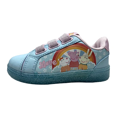 sneakers trainers