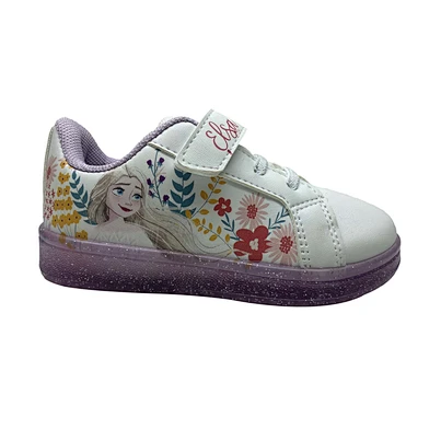 sneakers trainers