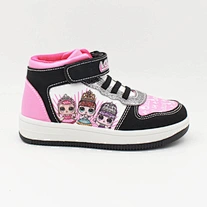 sneakers trainers
