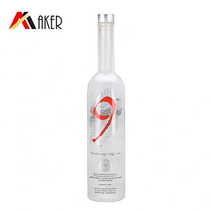 2020 Newest design 700ml round shape frosted effect empty glass wine bottle with screw cap