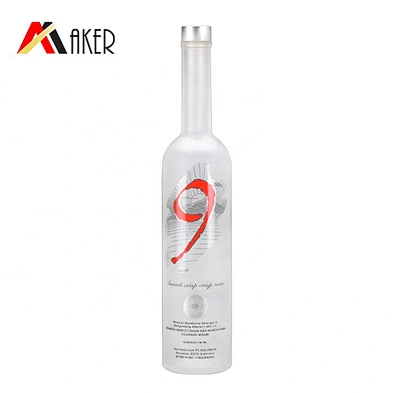 2020 Newest design 700ml round shape frosted effect empty glass wine bottle with screw cap