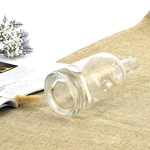 Custom Empty Transparent 200ml 300ml 500ml 700ml Glass Liquor Whisky Vodka Wine Bottle with Cork