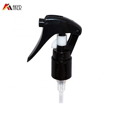 Wholesale empty clear round shape 250ml PET plastic trigger spray detergent bottle with black mini trigger sprayer