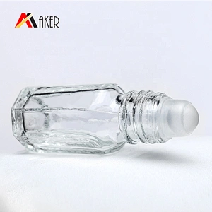 Factory wholesale clear glass cosmetic 4ml roll on bottle for personal use