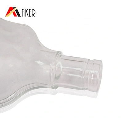 2019 New arrival wholesale clear unique shape wine glass bottle 700ml