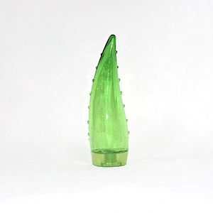 Peculiar green horn PET plastic squeeze bottle set with flip top cap