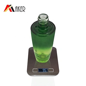 2019 New arrival 30ml 50ml 100ml luxury gradient green cosmetic glass bottle with sprayer and cap