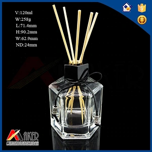 Factory 120ml hexagon clear glass aroma bottle diffuser bottle with black screw cap and plastic inner plug
