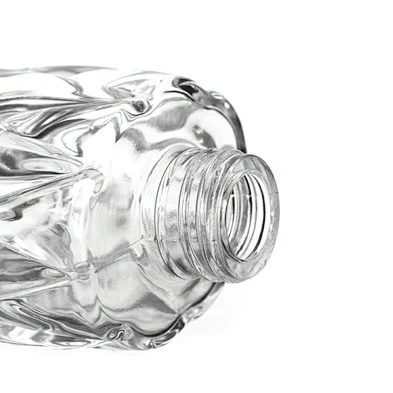 2021 New Design Transparent Aromatherapy Diffuser Glass Jar 70ml With Gold Top For Restaurant