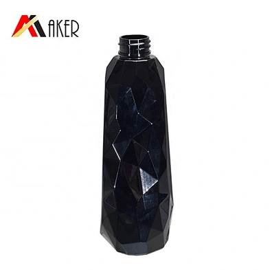 Special shape black luxury 500ml plastic pet shampoo bottle with black lotion pump