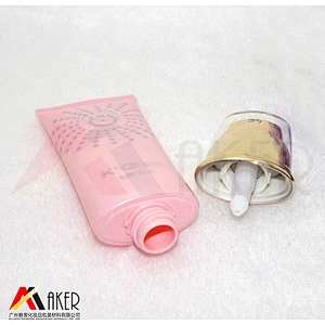 Supply 30ml super oval LDPE plastic cosmetic cream tube with gold aluminum covered airless pump