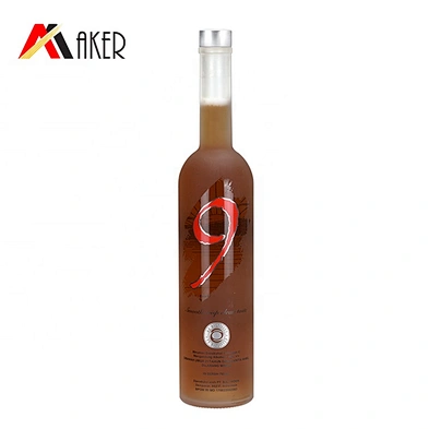 2020 Newest design 700ml round shape frosted effect empty glass wine bottle with screw cap
