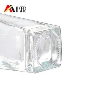 Wholesale clear square 750ml whisky empty glass wine bottles liquor bottle with silver aluminum covered rubber stopper