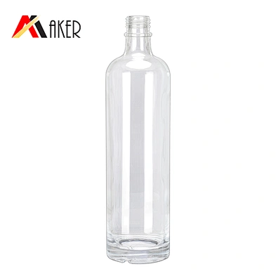 Custom / Wholesale empty clear 750ml boston round shape glass / whisky / brandy / vodka bottles with cork