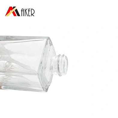 Factory supply 30ml empty square cosmetic glass lotion bottle glass foundation bottle with cream pump and screw lid
