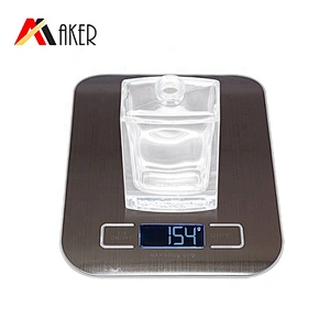 2020 New arrival hot design clear square empty perfume bottle spray 50ml glass with acrylic cap