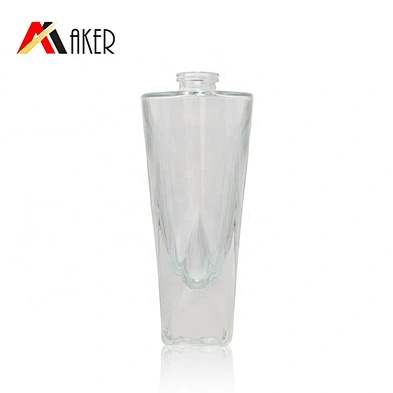 Factory wholesale 30ml clear empty crystal perfume glass bottle packaging with gold aluminum mist sprayer and acrylic cap