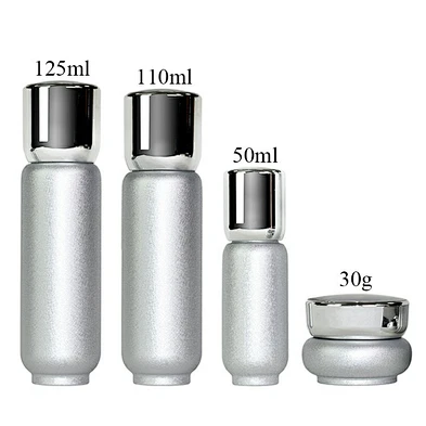 China Maker Manufacturer Wholesale Skincare Jars Bottles Frosted Luxury Empty Container Glass Cosmetic Packaging Sets