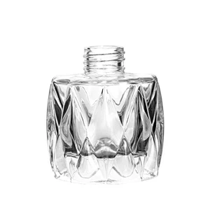 2021 New Design Transparent Aromatherapy Diffuser Glass Jar 70ml With Gold Top For Restaurant