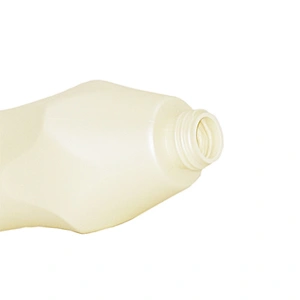 300 ml milk plastic hdpe shampoo body lotion bottle with black 24/410 lotion pump