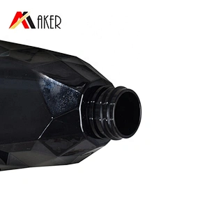 Special shape black luxury 500ml plastic pet shampoo bottle with black lotion pump