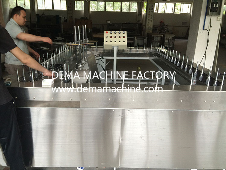 automatic spray paint filling machine