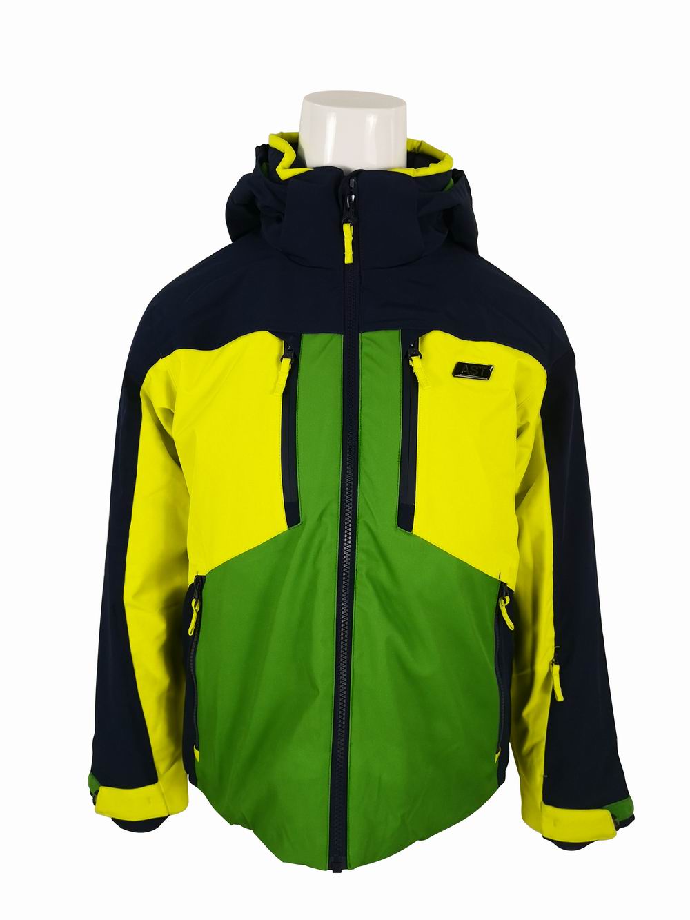 Active insulated sport jacket for kids