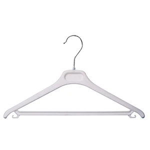 3703D-1-38cm plastic coat hangers with bar