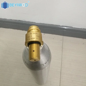 Wholesale 0.6L Food Grade Soda CO2 gas Cylinders use for Soda Maker Machine