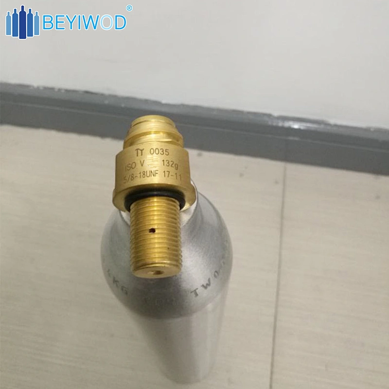 Wholesale 0.6L Food Grade Soda CO2 gas Cylinders use for Soda Maker Machine
