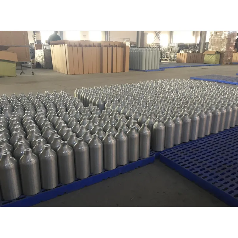 High Quality seamless aluminum 0.5l 0.37l 1l 2l 5kg 2kg aquarium co2 cylinder   air gun co2 for bb gun 13 kg 13.4kg