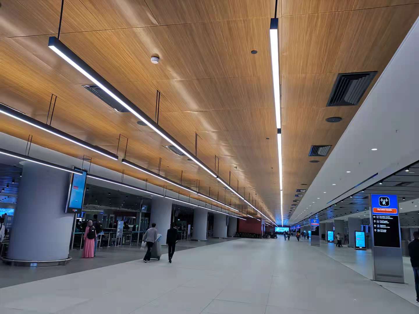 LED illuminated station