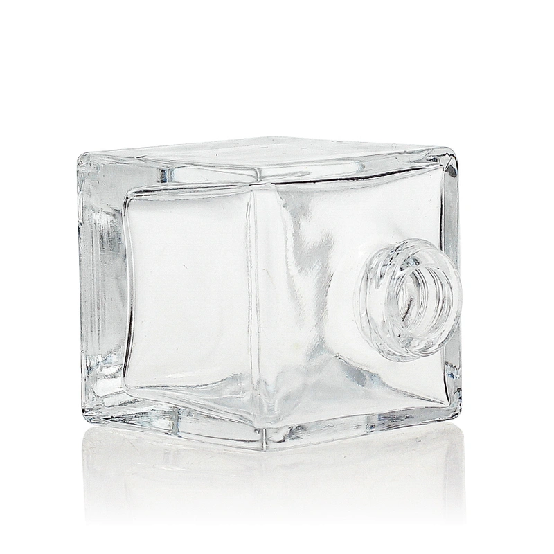 square glass bottles 30ml foundation glass bottle with black pump with cap for cosmetic packaging