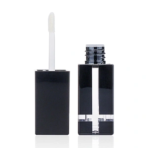Luxurious Shape AS Lip Gloss Tube with Wands Skincare Packaging Cosmetic Container
