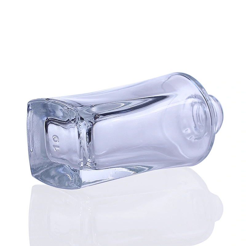 luxury Good Quality Glass Foundation Bottle Empty Containers Glass Liquid Foundation Pump Glass Bottle