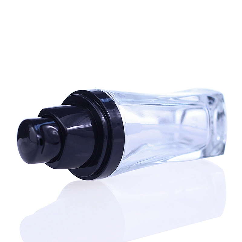 luxury Good Quality Glass Foundation Bottle Empty Containers Glass Liquid Foundation Pump Glass Bottle