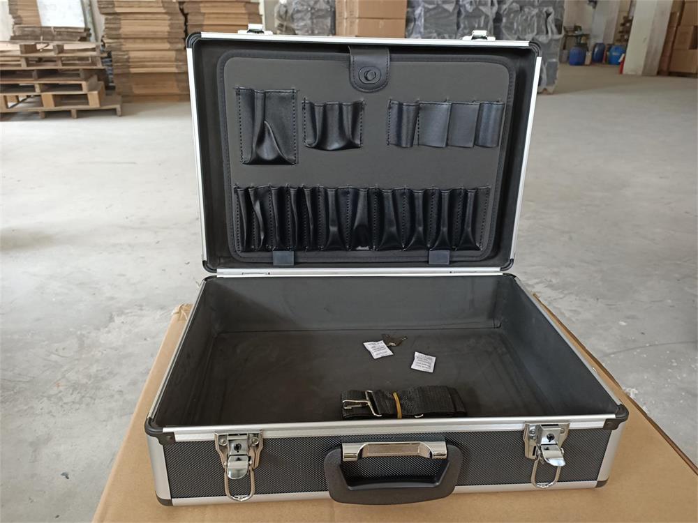 Aluminum Instrument Hard Tool Case with Custom Foam Insert