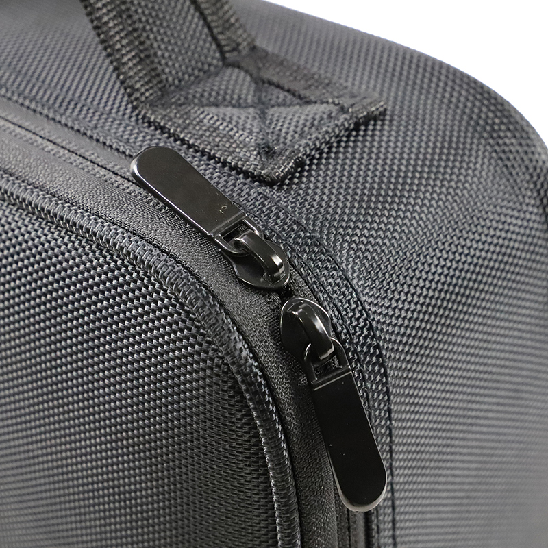 plastic black zippers