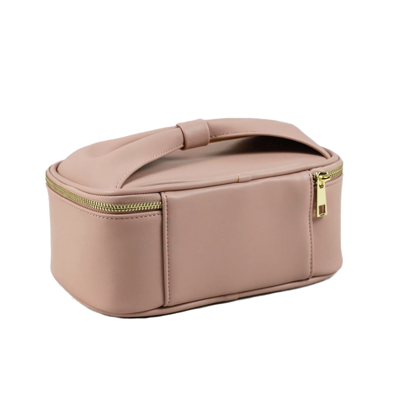 leather wash bag