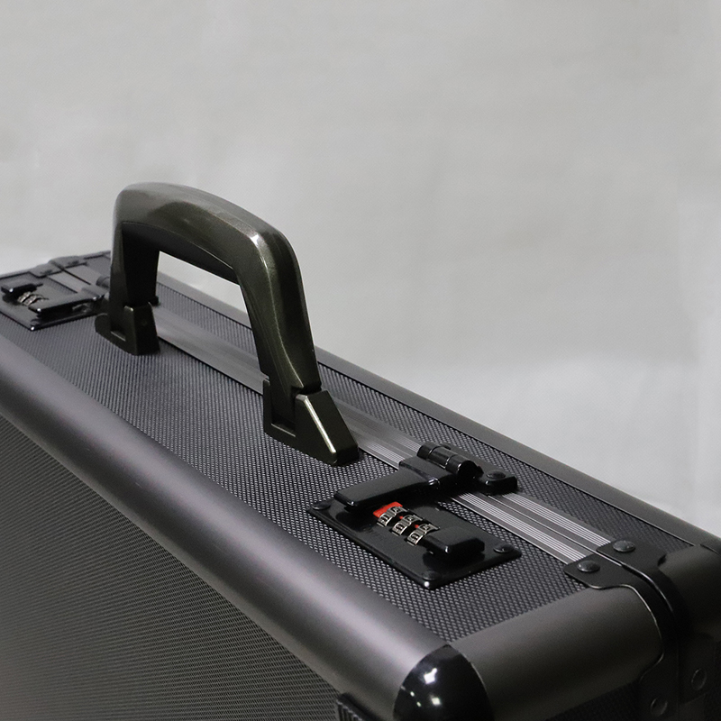 metal handle