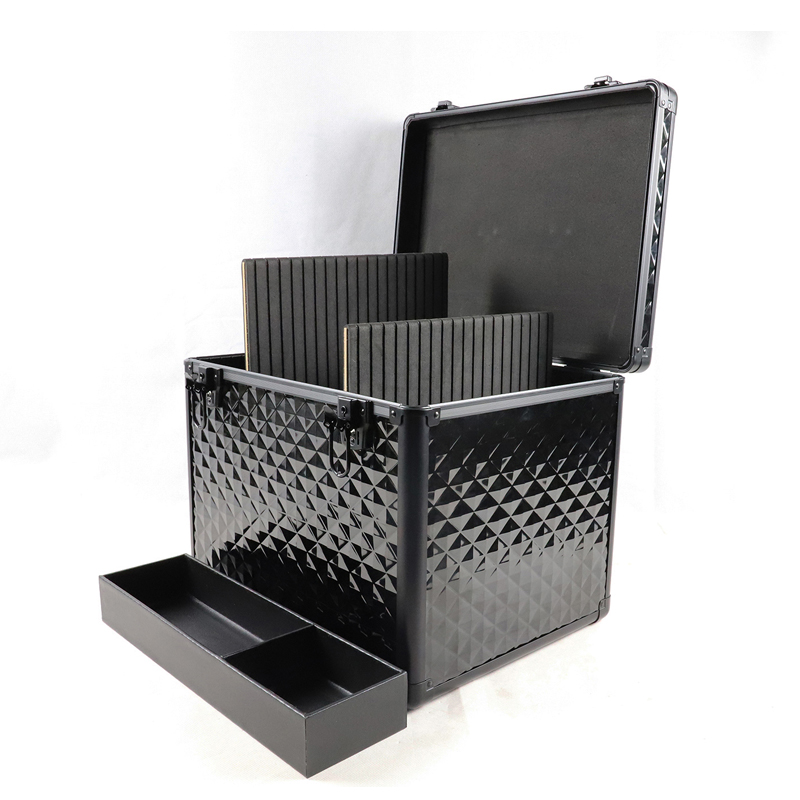 grooming case with EVA dividers