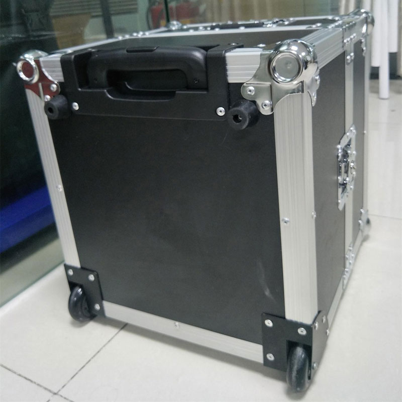 rolling flight case