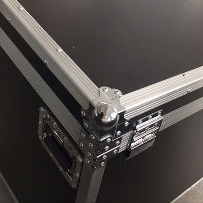 rolling flight case