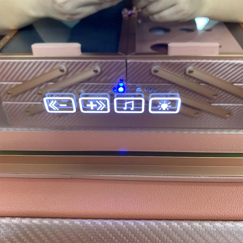 Low MOQ Led Lighted Mirror Makeup Box Trolley Case with Speaker