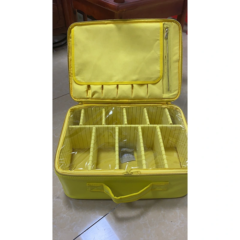 Custom Cosmetic Bag Makeup Brush Slots EVA Dividers Makeup Artist Bag Cosmetic Cases Professional Makeup with Shoulder Strap