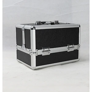Makeup Box Train Case Large Storage Capacity Portable Travel Cosmetic Organizer With Compartments Lockable High Quality