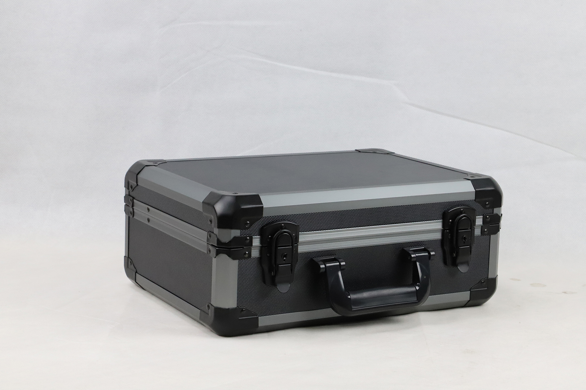 High Quality Aluminum Tool Case With Pick&Pluck Foam Portable Carrying Storage Box Customize Grey Color