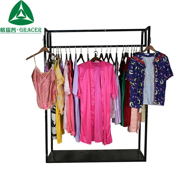 LADIES  NIGHTGOWN