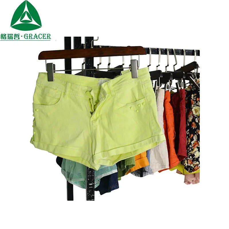 LADIES SHORT PANTS
